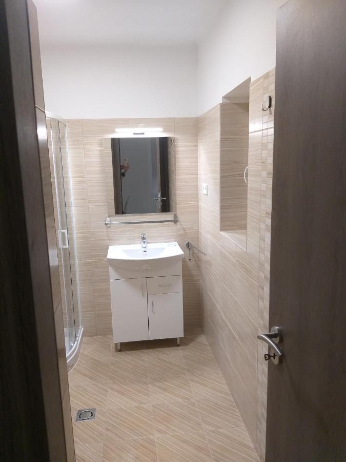 Apartment In Balatonlelle 40765 Ngoại thất bức ảnh